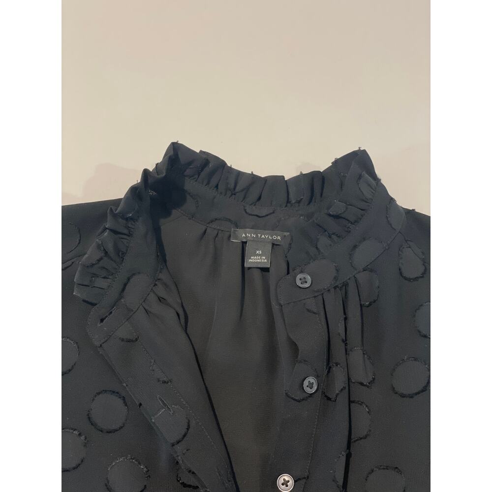 Ann Taylor Black Ruffle Neck Sleeveless Top with Polka Dot Inlay - Picture 2 of 7